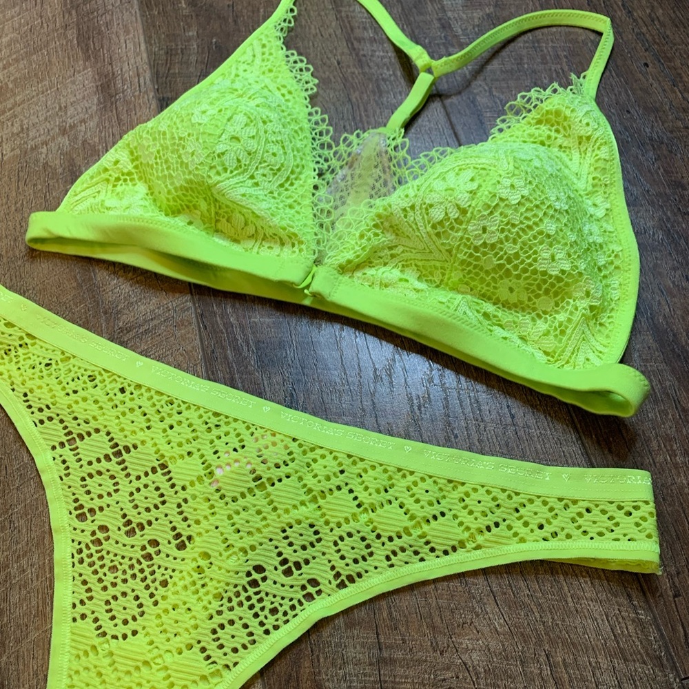 NWOT VS Body by Victoria neon lined bralette & panty